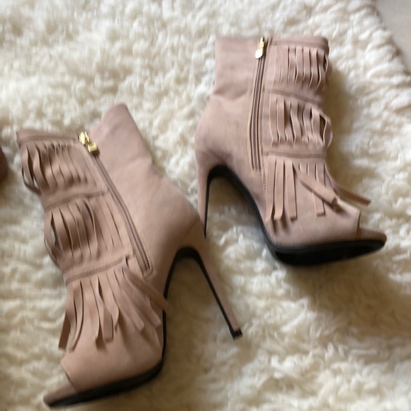 Beige booties - Picture 4 of 7